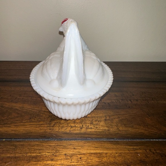 Vintage Kemple White Milk Glass Hen Chicken on Nest Covered Dish Farmhouse Decor - Picture 4 of 14